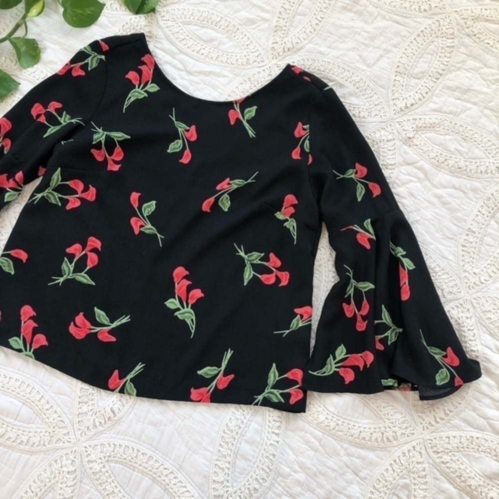 Carmen Marc Valvo Black Floral Bell-Sleeve Blouse with Red and Green Print - Picture 5 of 12